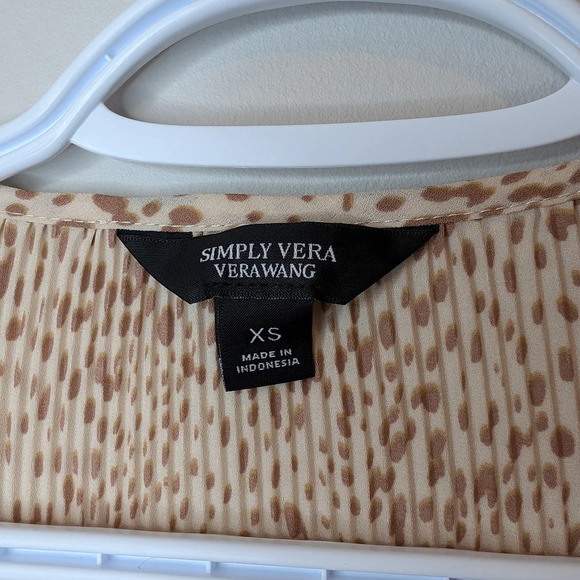 Simply Vera Vera Wang Tan Beige  Brown Accordion Style Spotted Blouse XS - Picture 3 of 10